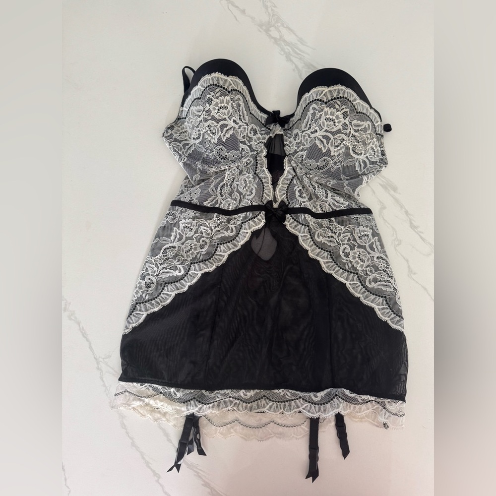 36D Victoria Secret night gown slip